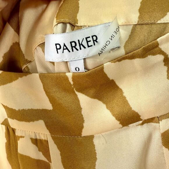 Parker wide leg dress pants. Beautiful for spring/summer. Size 0 - Picture 8 of 9